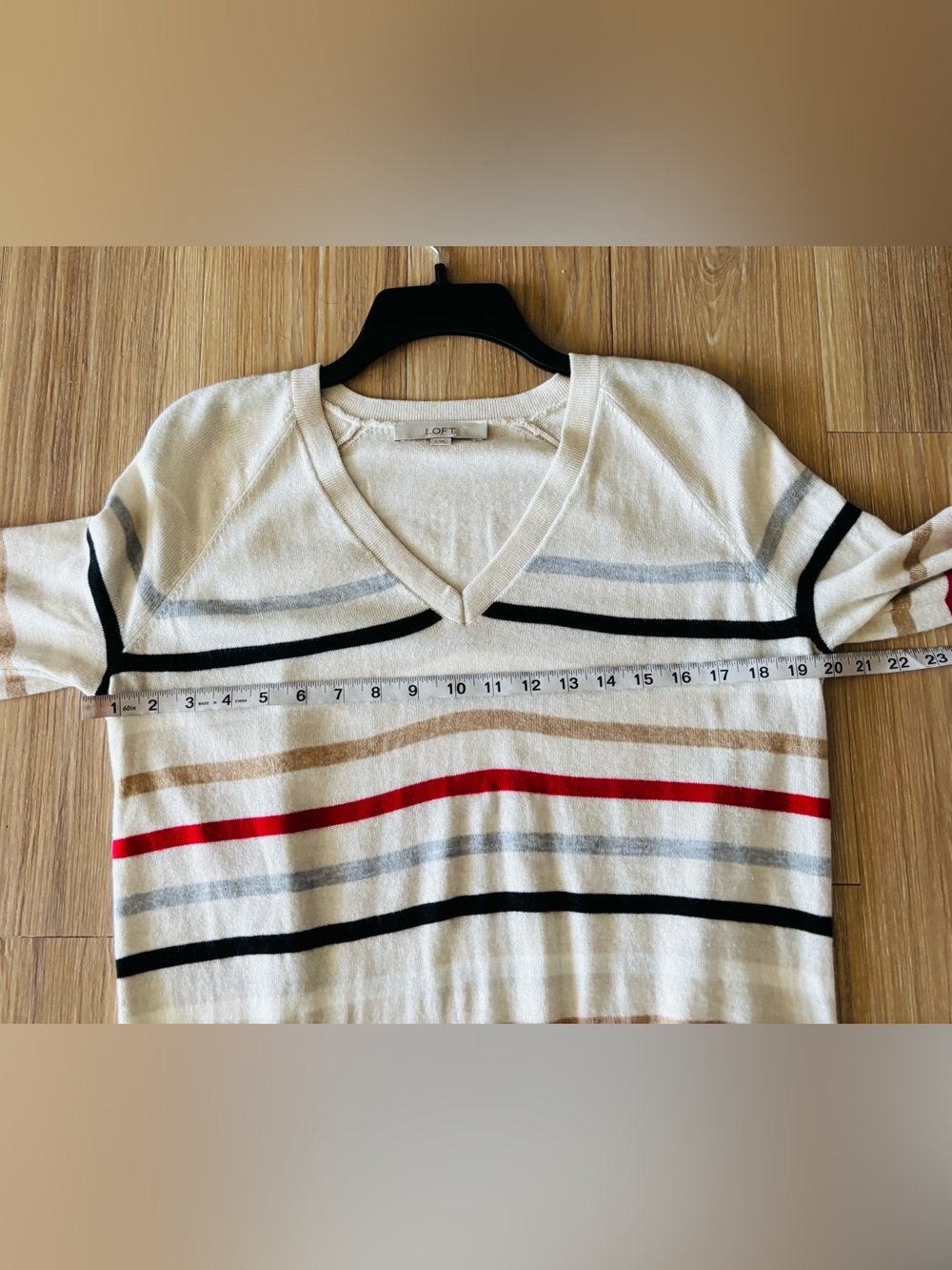 LOFT Sweater Beige Stripe Long Sleeve V-Neck Knit Womens S Preppy Academia Twee - Picture 6 of 9